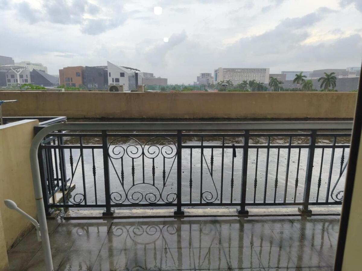 Free Pool Access Near Moa Ws318 Apartment *