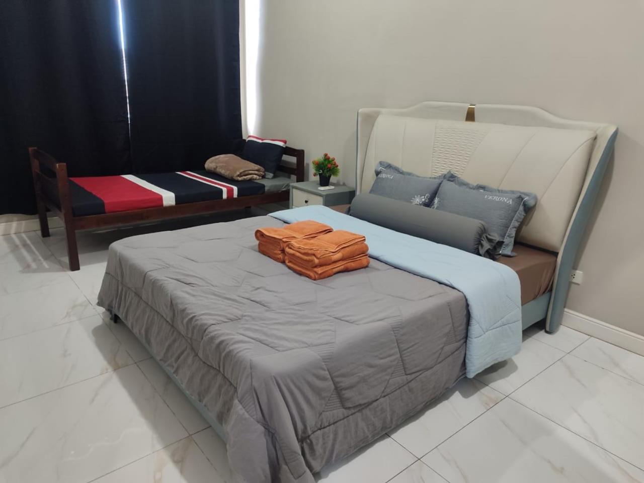 Apartment Free Pool Access Near Moa Ws318 Manila
